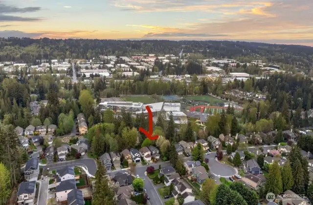 Easy access to schools and freeway