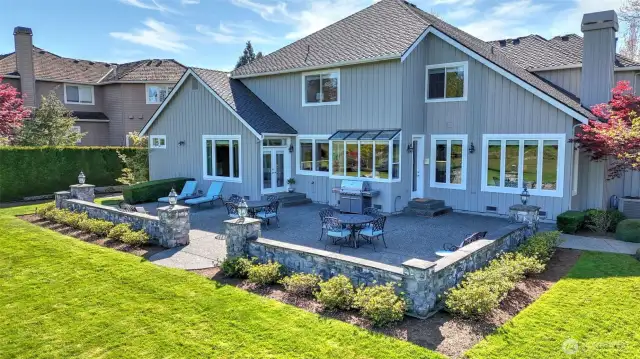 Presidential roof with transferable lifetime warranty.