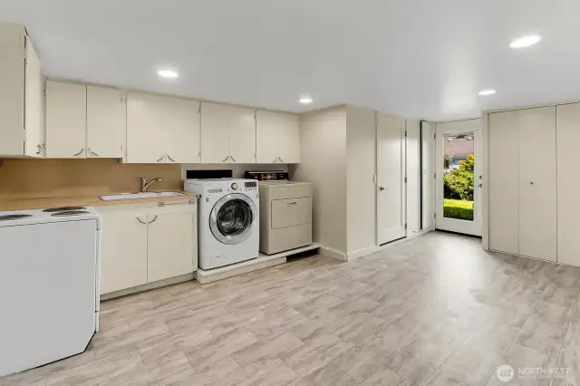 Lower Level Rec Room with Kitchenette