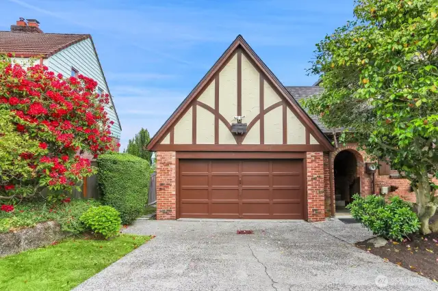 Spacious 2 Car Garage!