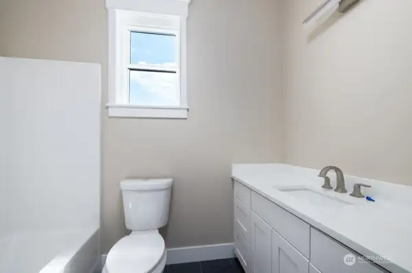 Bath off of 3rd bedroom