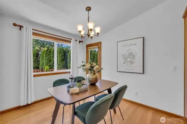 Lots of light for your dining enjoyment and easy access to the parklike backyard