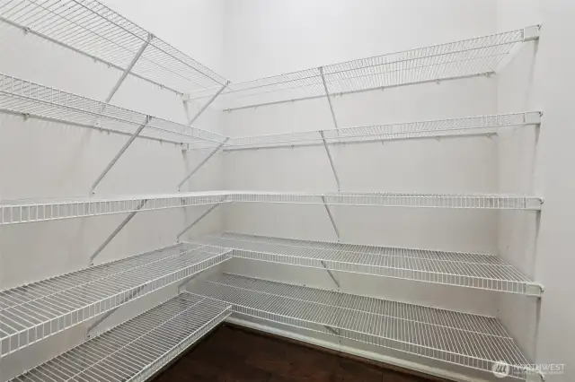 Walk-in Pantry