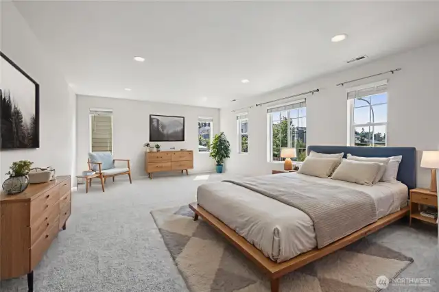 Bonus Room/ 5th bedroom (Virtually Staged)