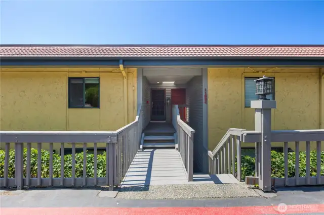 Only a two-step entry from parking