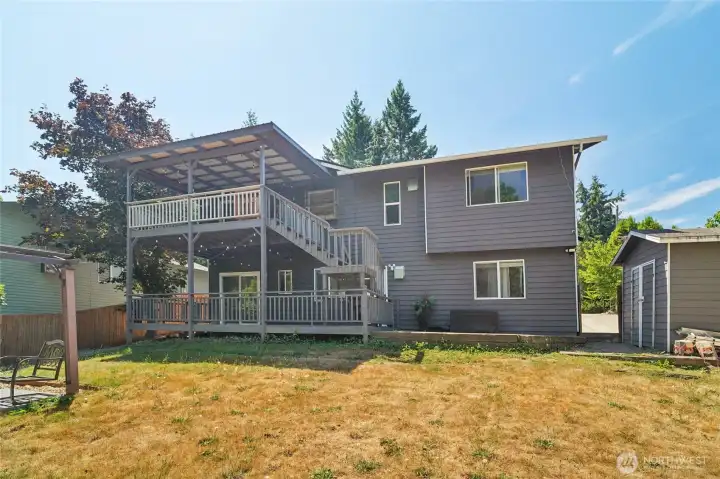 Back of home with 2 decks
