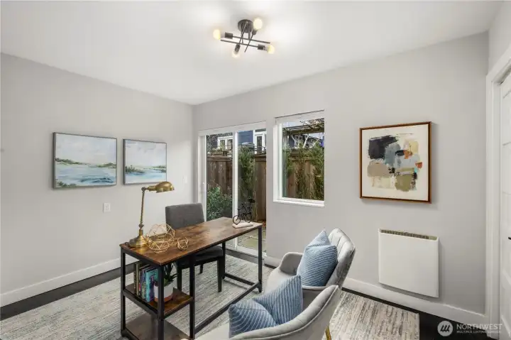 4th bedroom - perfect as office space or guest room