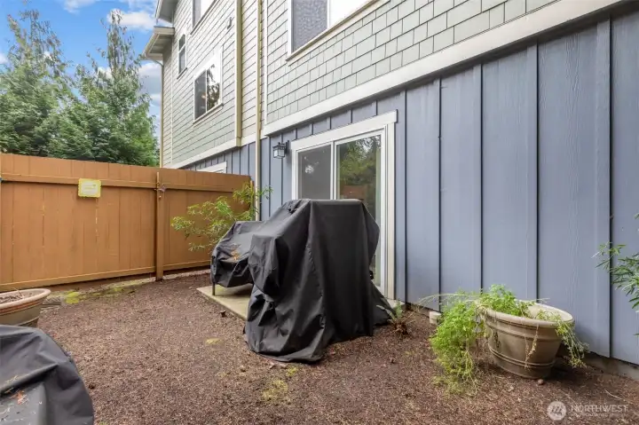 Fenced in yard!