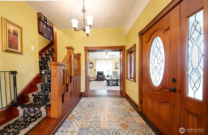 Tiled entry way.