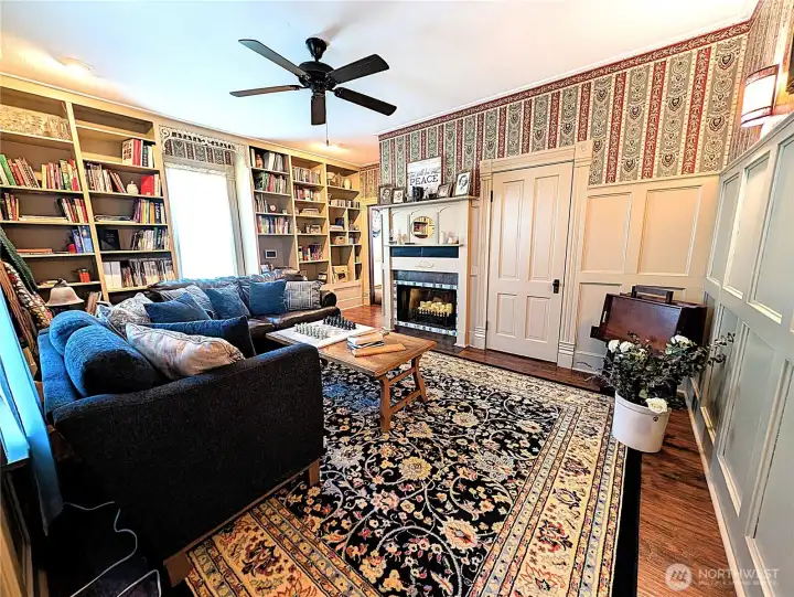 Library/bedroom on main level