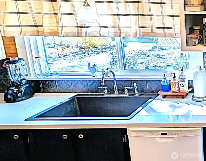 Deep pot filler sink