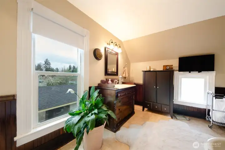Upstairs Bathroom