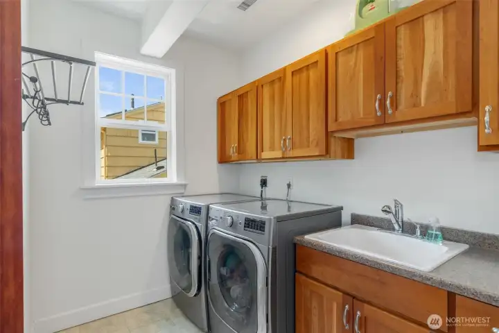 Great laundry room on the same floor as bedrooms! Right where you need it!