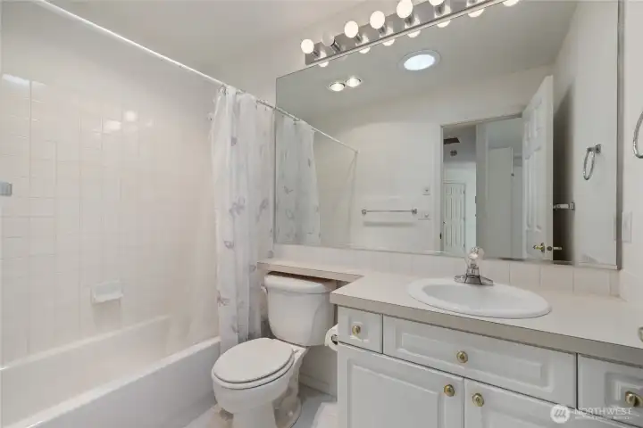 Main bathroom