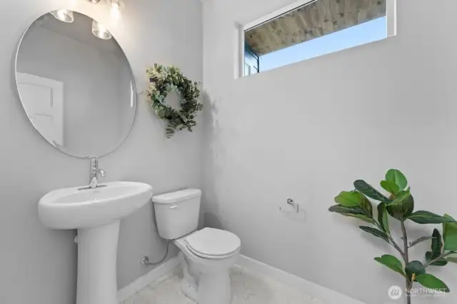 Photographs are for illustrative purposes only. Features, finishes, interior/exterior colors, landscaping and floorplan shown may vary from actual homes built.