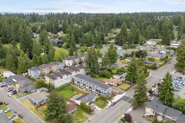 Photographs are for illustrative purposes only. Features, finishes, interior/exterior colors, landscaping and floorplan shown may vary from actual homes built.