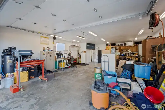 Already equipped with Gas, heater, Bathroom, and plenty of power to make into a large studio or 1 bedroom Suite for further income.
