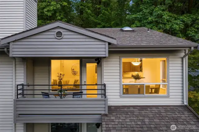 Nestled in Newport—Naturally Near it All, this top-floor condo offers vaulted ceilings, serene westerly views, and unbeatable access to nature, transit, and the best of Bellevue.