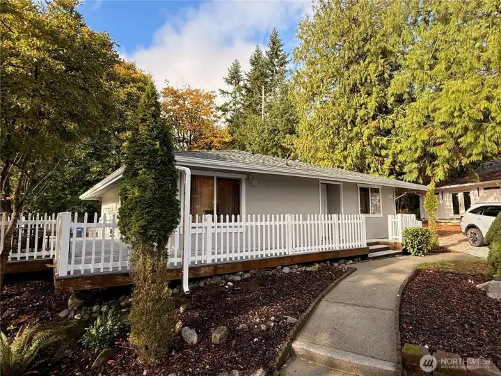 24 Makah Way - New Paint