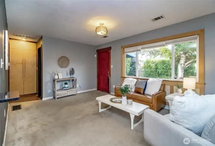 Nice oversized front window