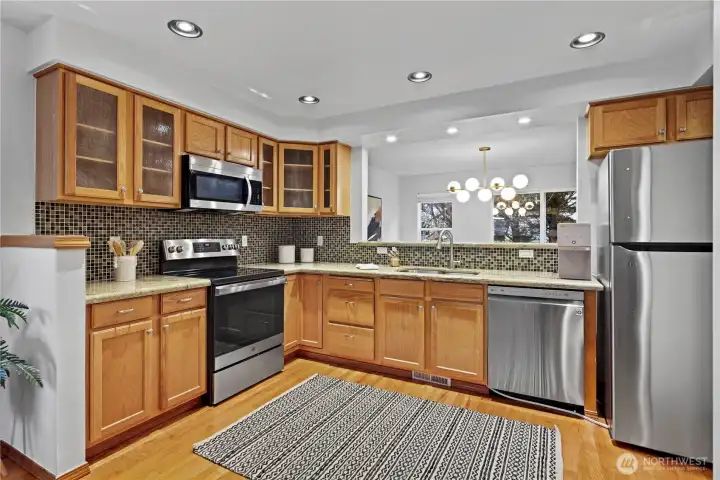 Spacious inviting kitchen