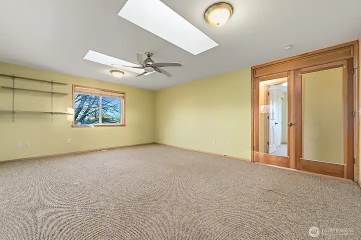Bonus Room (2nd floor)