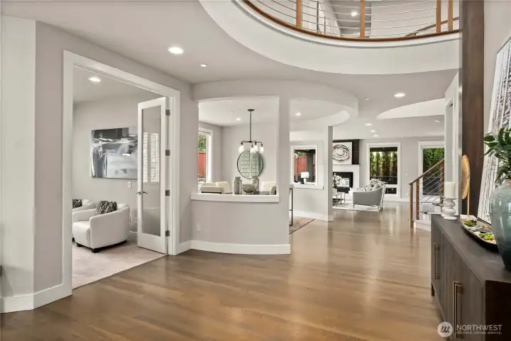 5-bedroom, 4-bathroom home in the highly sought-after Houghton neighborhood