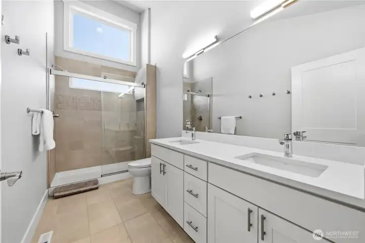 Upper 3/4 guest bath