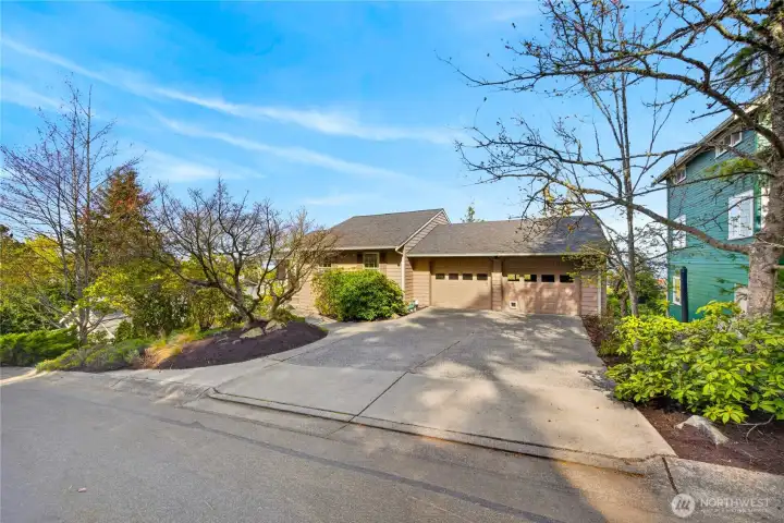 Driveway & front of house.