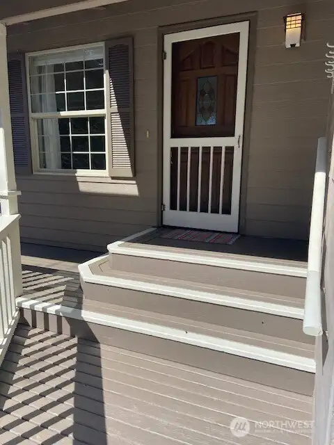 Covered front porch.