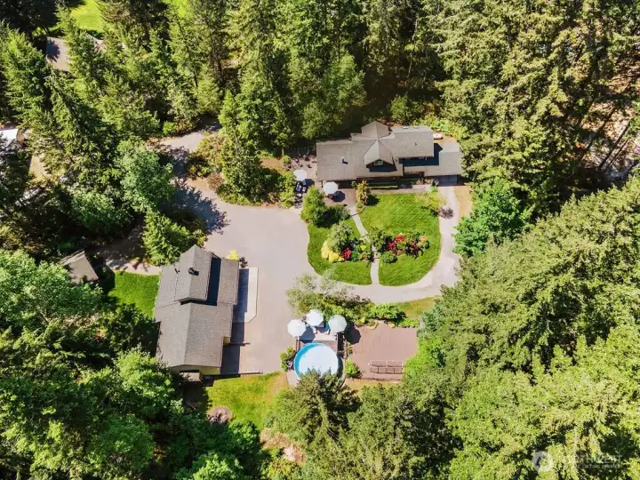 3.6 sprawling acres of privacy