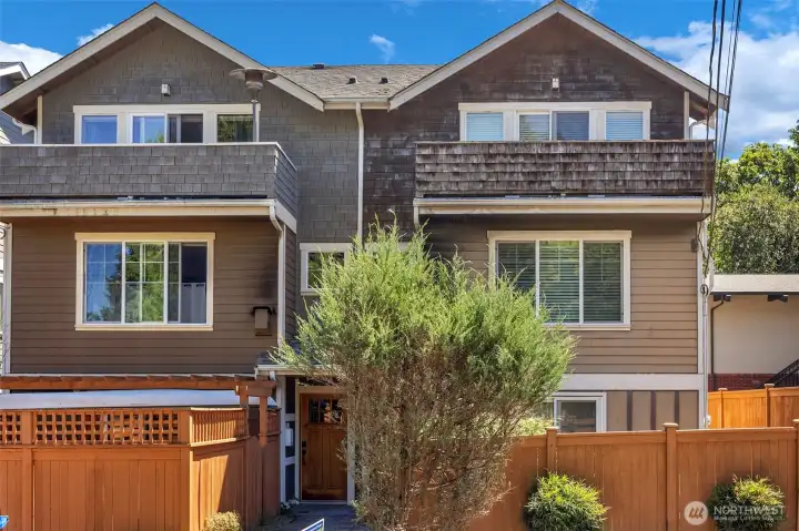 All units here are end units as there are 4 sets of paired homes.