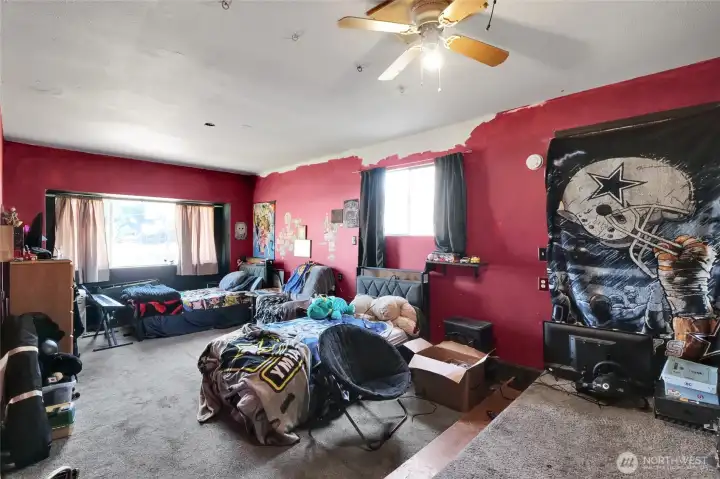 Good size bonus room-could be used in addition to the three bedrooms as sleeping quarters too! Good size bonus room-could be used in addition to the three bedrooms as sleeping quarters too!