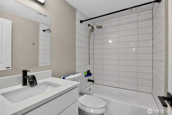 bath 1 bath 1