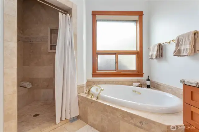 Primary bath soaker tub & walk-in shower
