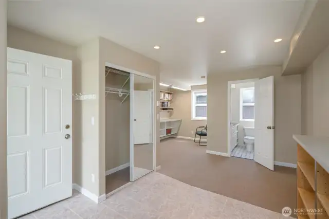 Studio/Office space attached to shop and guest house/ADU and it has a full bathroom.