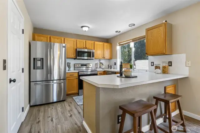 Kitchen with Breakfast Bar
