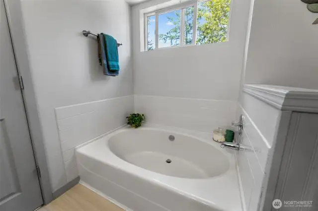 Soaking Tub in Primary Suite