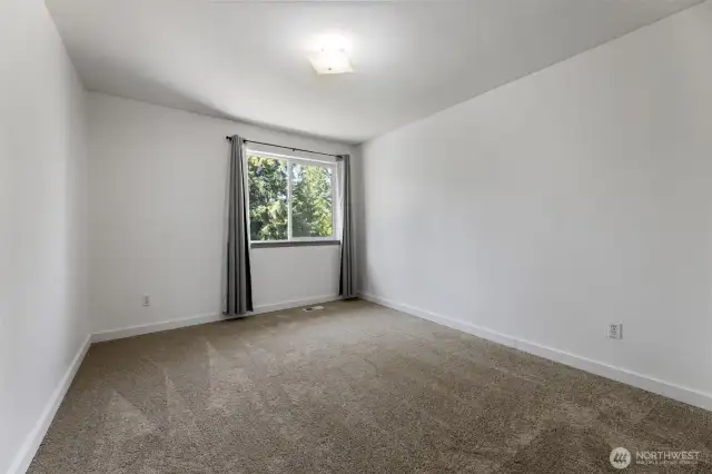 2nd Upstairs Bedroom