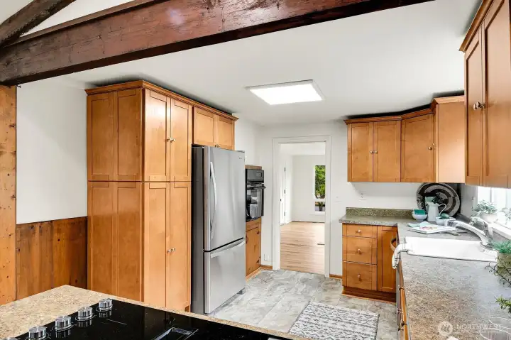 Kitchen facing living rm