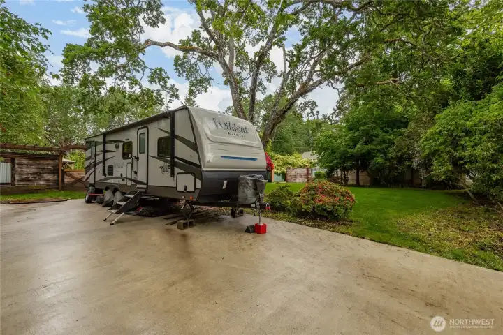 Driveway has plenty of room for your RV and or boat