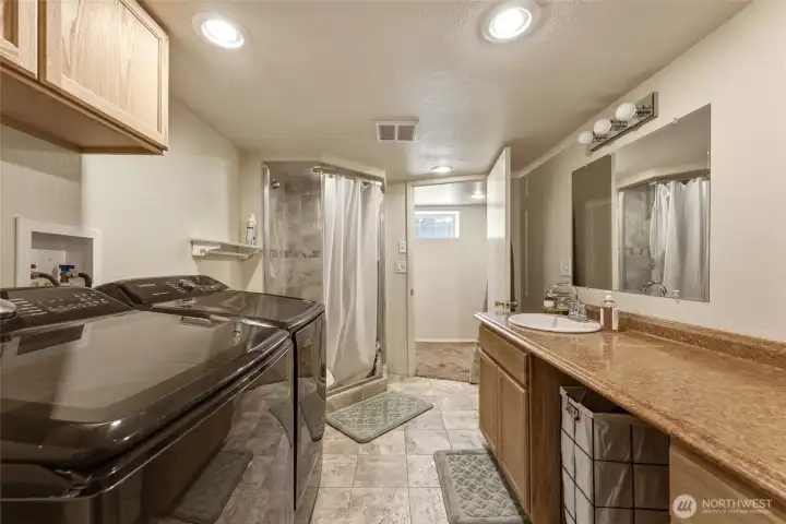 Bathroom #2 w/ Laundry - Basement