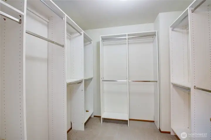 Primary suite - walk-in closet Primary suite - walk-in closet