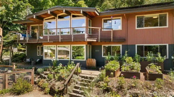 Calling all mid century modern enthusiasts Calling all mid century modern enthusiasts
