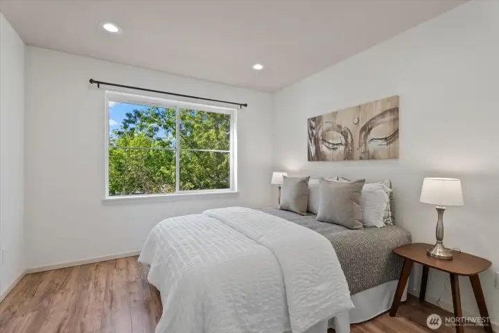 Secondary bedroom with natural light Secondary bedroom with natural light