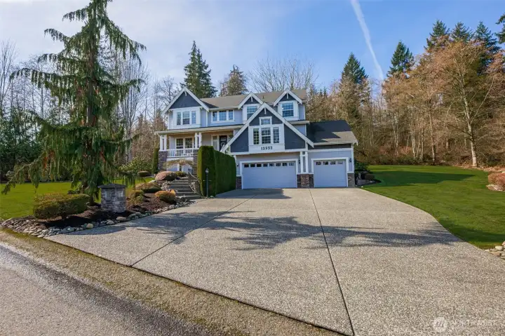 Welcome home with plenty of parking Welcome home with plenty of parking
