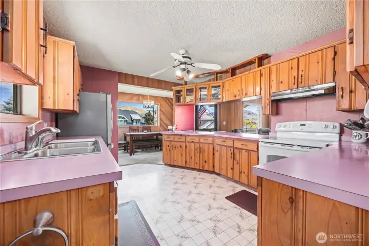 Spacious Kitchen
