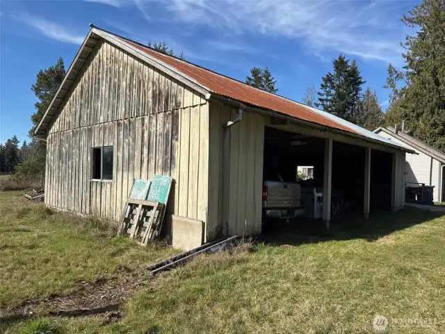 Detached 3 car garage without the doors