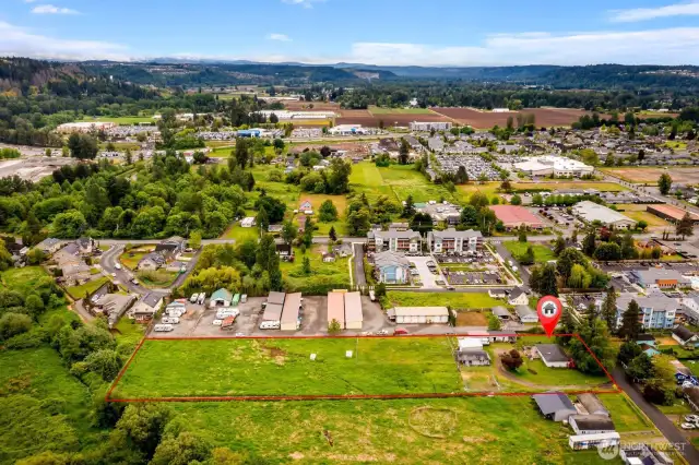 Notice the greenbelt at the back of the lot.