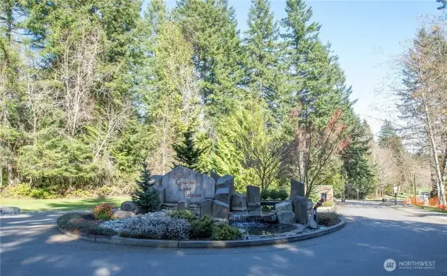 Just 8 mins to downtown, 10 mins to hwy 16